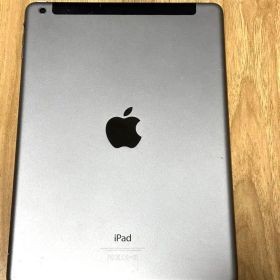 Apple iPad Air（初代）64GB スペースグレー