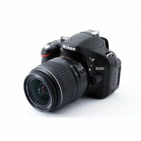 【中古】 ニコン Nikon デジタル一眼レフカメラ D5200 レンズキット ブラック 美品 ストラップ付き 当店保証30日間 人気 一眼レフ デジタル一眼 中古 カメラ
