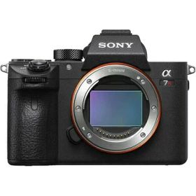 【中古】 ソニー(SONY) フルサイズ ミラーレス一眼カメラ α7RIII ボディ(レンズなし) ブラック ILCE-7RM3A
