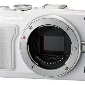 【中古】 OLYMPUS ミラーレス一眼 PEN Lite E-PL6 ボディ ホワイト E-PL6 BODY WHT