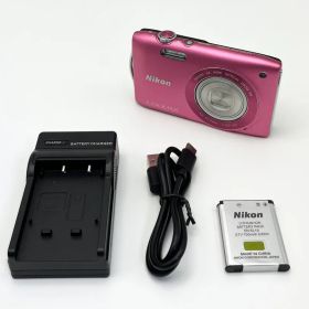★フォロワー様限定クーポン配布中★【訳あり】ニコン Nikon デジタルカメラ デジカメ COOLPIX Style COOLPIX S3300 PK STRAWBERRY PINK [ストロベリーピンク]【中古】【良い】【20383788-0831088】