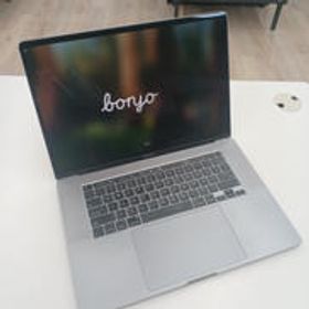 MAC BOOK PRO MVVM2J/A APPLE