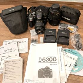 【送料込み】Nikon D5300 ダブルズーム・ケースキット デジタル一眼レフ