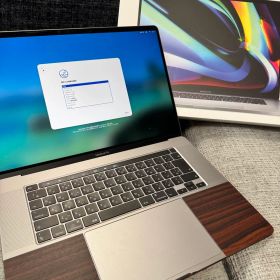 MacBook Pro 16インチ 2019 i7 16GB 512G