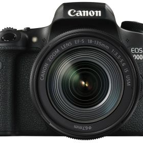 【中古】【非常に良い】Canon デジタル一眼レフカメラ EOS 8000D レンズキット EF-S18-135mm F3.5-5.6 IS USM 付属 EOS8000D-18135ISUSMLK