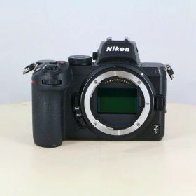 【中古】 (ニコン) Nikon Z 5 ボティ【中古カメラ デジタル一眼】 ランク：B