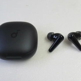 【中古品】ANKER Soundcore Liberty 4 Pro A3954 アンカー ワイヤレスイヤホン ブラック 送料無料！