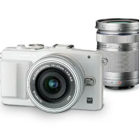 【中古】OLYMPUS ミラーレス一眼 PEN Lite E-PL6 EZダブルズームキット ホワイト E-PL6 EZ DZKIT WHT