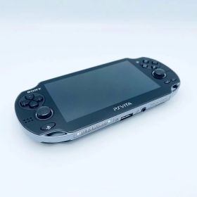 中古 PlayStation Vita (プレイステーション ヴィータ) 3G/Wi-Fiモデル クリスタル・ブラック (PCH-1100AB01) 有機EL SONY ソニー ビータ PSVita プレステ 携帯ゲーム機 ゲーム機 タッチパネル 背面タッチパッド WiFi レトロ 懐かしい 平成 平成レトロ 一人時間 通勤 通学