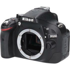 D5200【中古】