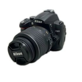 Nikon d5000 レンズキット 黒 デジタル一眼レフカメラ【中古】