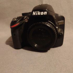 Nikon D3200 デジタル一眼レフカメラ 本体のみ