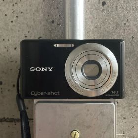 SONY Cyber-shot DSC-W530本体とバッテリーのみ