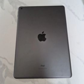 Apple iPad 第8世代 本体