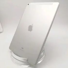 【中古】Apple docomo 【SIMロック解除済み】 iPad（第8世代/2020） 32GB シルバー MYMJ2J/A【ECセンター】保証期間１ヶ月【ランクA】