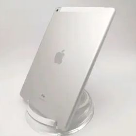 【中古】Apple docomo 【SIMロック解除済み】 iPad（第8世代/2020） 32GB シルバー MYMJ2J/A【ECセンター】保証期間１ヶ月【ランクA】