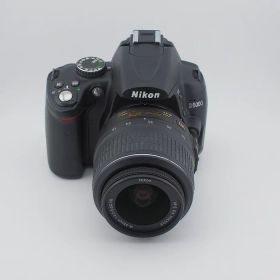 【中古】 (ニコン) Nikon D5000+18-55/3.5-5.6【中古カメラ デジタル一眼】 ランク：B