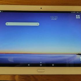 ドコモ タブレット dtab Compact d-01k ゴールド