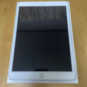 iPad第8世代wi-fi+cellular シルバー32GB
