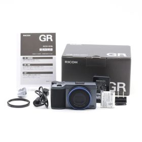 RICOH GR IIIx Urban Edition｜APS-C 高画質コンパクトデジタルカメラ｜40mm相当GRレンズ・手ブレ補正搭載 リコー【中古】