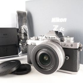 《 ショット数 10998回》Nikon ミラーレス一眼カメラ Z fc 16-50 VR レンズキット シルバー