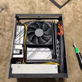 ASRock Z790M-ITX+ Intel i5 144000+ L9i