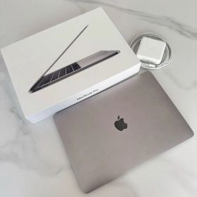 マックブックプロ（MacBook Pro）2017 13インチ