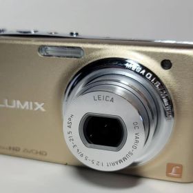 【美品】Panasonic LUMIX DMC-FX77 ゴールド おまけ付き