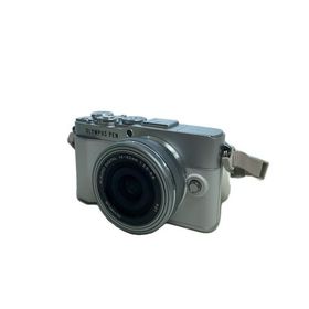 OM SYSTEM(OLYMPUS)◆デジタル一眼カメラ PEN E-P7 EZ ダブルズームキット//