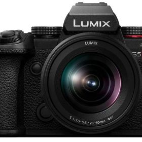 パナソニック(Panasonic) パナソニック フルサイズミラーレス一眼カメラ S5M2K 標準ズームレンズキット ブラック DC-S5M2K