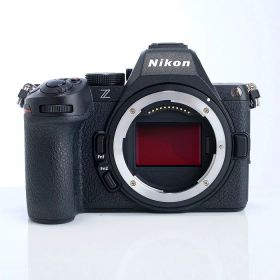 【中古】 (ニコン) Nikon Z5II ボディ【中古カメラ デジタル一眼】 ランク：AB