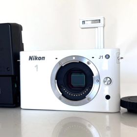 撮影枚数1,959枚！【ニコン】Nikon 1 J1 [Exc＋5] #W675