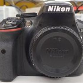 デジタル一眼レフ D5300 ボディ NIKON