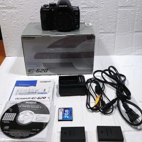 Olympus E-620 デジタル一眼レフ 本体 バッテリー2個 CFカード付