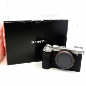 SONY ソニー α7C II ズームレンズキット シルバー 【中古】