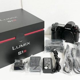 パナソニック(Panasonic) デジタル一眼カメラ LUMIX DC-S1R ボディ DC-S1R-K 【中古】【非常に良い】【25800403061666】