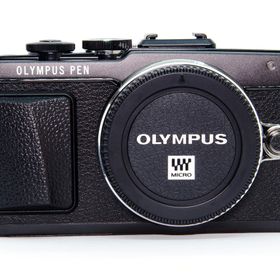 【中古】Olympus E-PL7 - Digital camera - mirrorless - 16.1 MP - Four Thirds - 1080p - body only - Wi-Fi - black