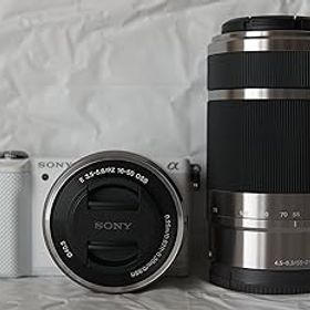 【中古】【39shop】SONY★ミラーレス一眼 α5000 ダブルズームレンズキット ホワイト ILCE-5000Y-W（非常に良い）