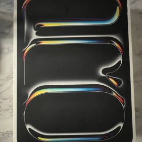 Apple 11インチ iPad Pro Wi-Fi 256GB＋スタンド付